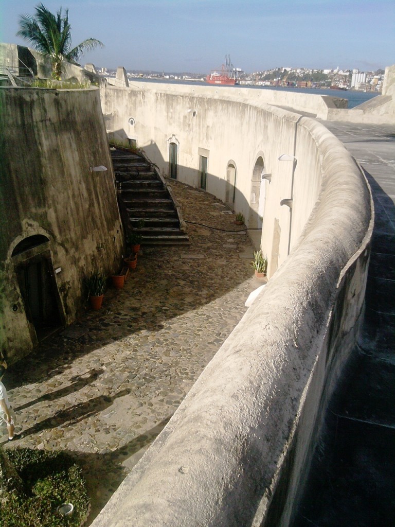 Interior do Forte São Marcelo em Salvador, Bahia